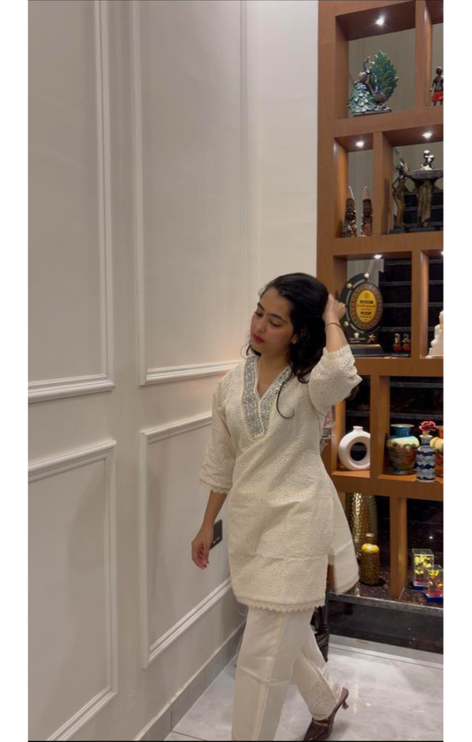Aaina Set
